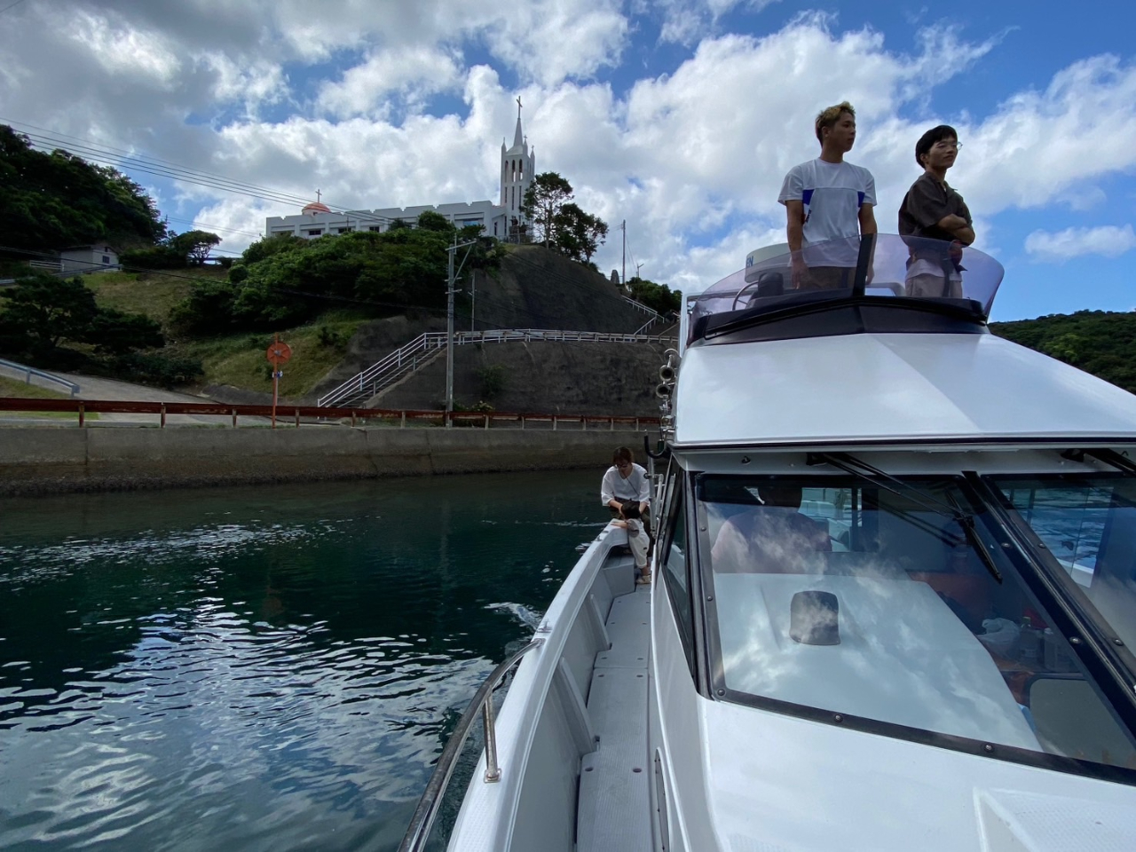 桐教会下の狭水道