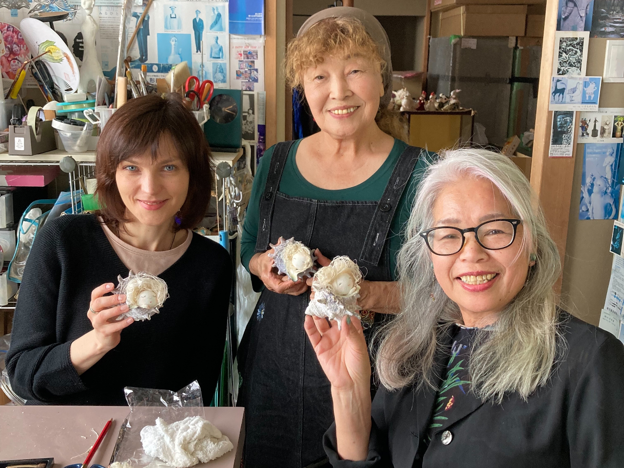 インスタで繋がってたロシアの女性、日本に来るタイミング2025年4月にアトリエ訪問も計画ネット予約して訪ねてくれました。大変楽しんで頂き今でも繋がってます。