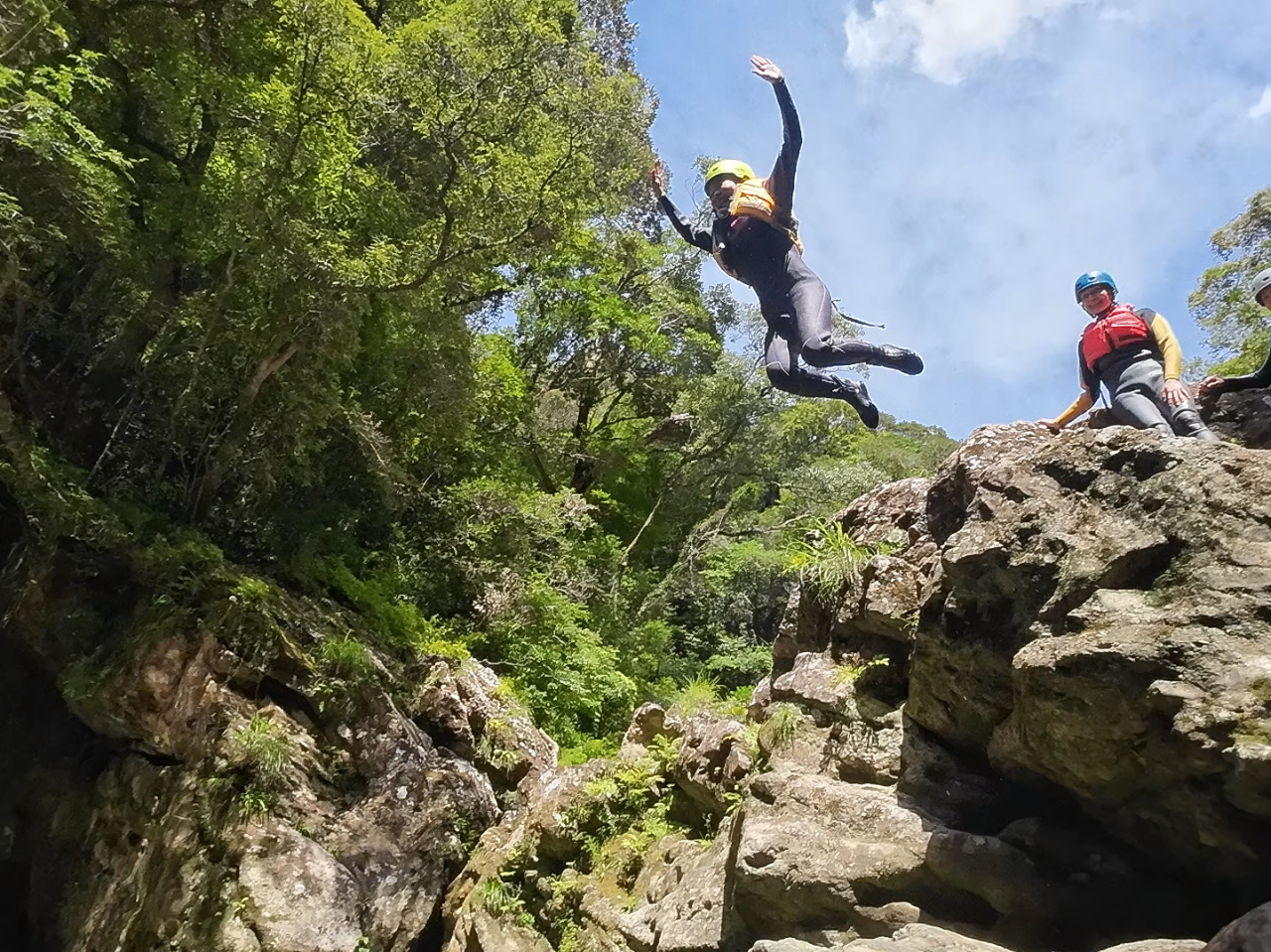 jump JUMP �n�C�W���`���v�I