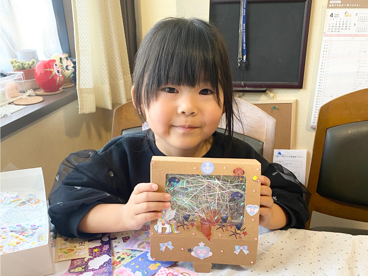 お持ち帰りの箱も好きにデコレーションして世界に一つのBOXに!!