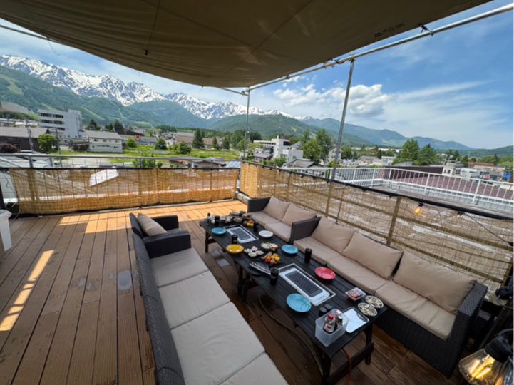 JVS̃^[vtŁA5~15lły݂܂B