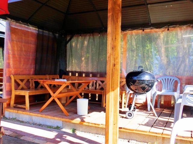 グランピング専用バ−ベキュ場