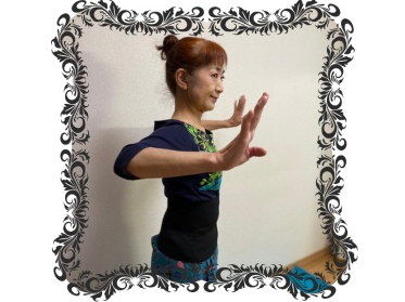 �o�����x�����Ƃɂ����o�����X�g���b�`�́A���b���𓮂����đ�ӂ����߂܂��B
