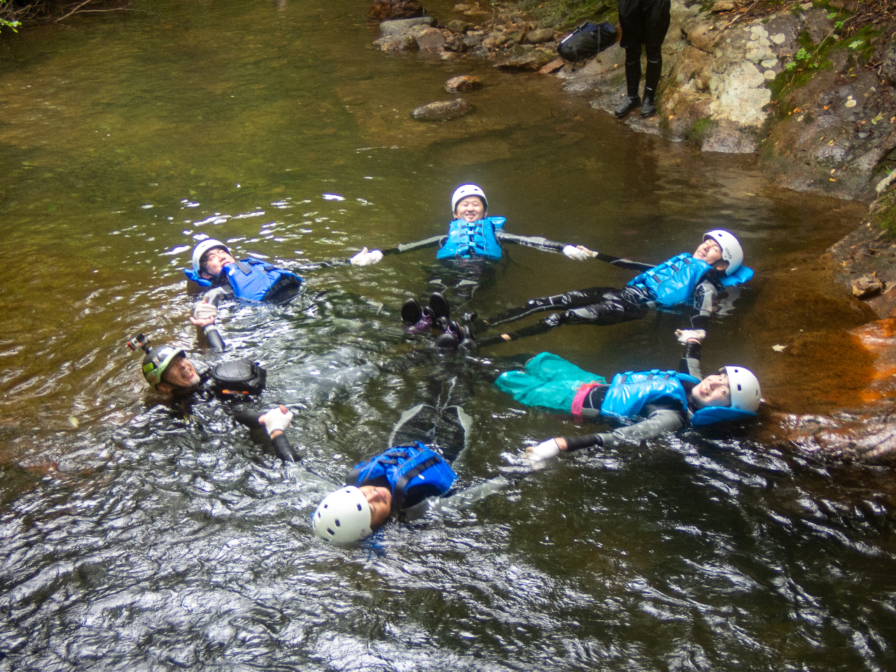 ݂ȂŗւɂȂċLOʐ^I