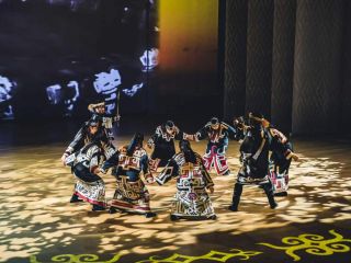 掲載している写真は「提供:(公財)アイヌ民族文化財団」となります。