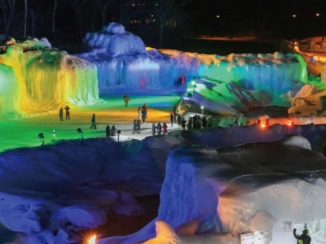 層雲峡氷瀑まつり