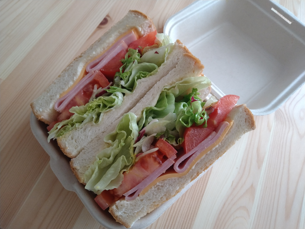 Ղ؂̃ThCb`Bނ͓ɂĕς邱Ƃ܂B