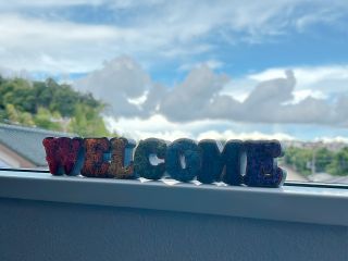 WELCOMEボード(虹色)