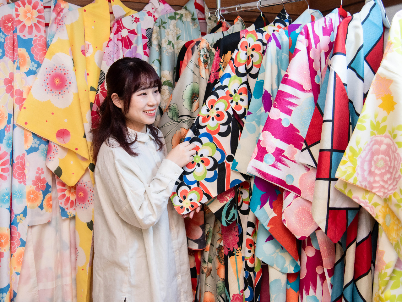 ��100������J���t���Ȃ������̒�����I��ŃR�[�f�B�[�l�[�g�􁦎ʐ^�̓C���[�W�ł��B�ʐ^�̂��������K������킯�ł͂������܂���̂ŗ\�߂�������������