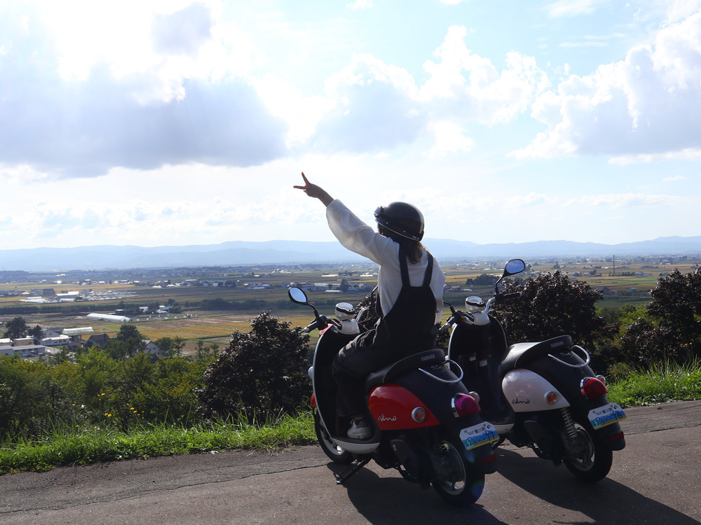 北海道・東川町】電動スクーターに乗ってカフェを巡ったり田んぼの周り