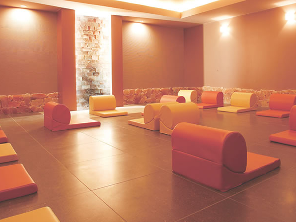 nR̕ Chinen@VR≖ǖʂɎgpቷ̃N[[V[łB~lLxȓVR≖AJ񕜂ʂ炵܂B