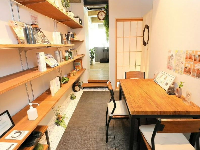 TɓƕʋԂ͋̕C𖡂킦TłB撣Ă鎩ɂJ