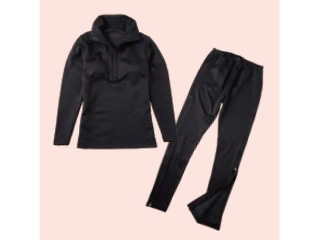 このようなウエアを上下着用いただきます!ご来店時の下着やお洋服は全て脱ぎ、ウエアと紙パンツにお着替えして体験していただきます◎