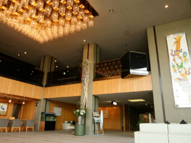 開放的なエントランスでお出迎えいたします♪