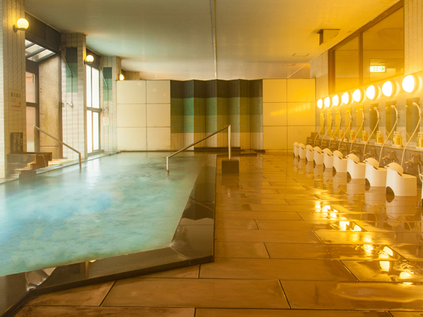 湯量たっぷりの天然温泉です♪