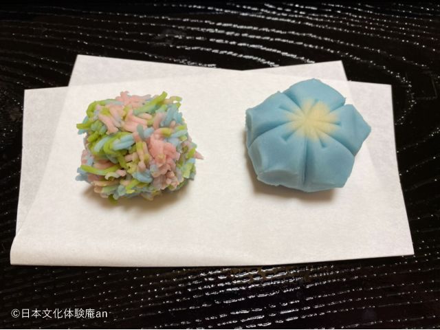 桔梗と花火