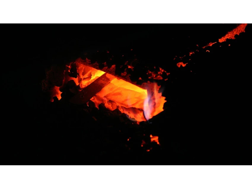 ★千葉で関東鍛冶屋の伝統技法!刃物伝統工芸士による大変希少な洋包丁作り体験!女性...