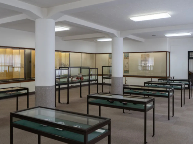 ꕶ̓y킩犙qEɐ삳ꂽZ×q̚PAč]ˎɎ{̂₫̂𒆐SɐāAe[}ɂ鏬Ws܂B