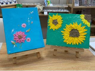 フラワーテクスチャーアート!花びらを重ねていくとより立体感のある仕上がりに!