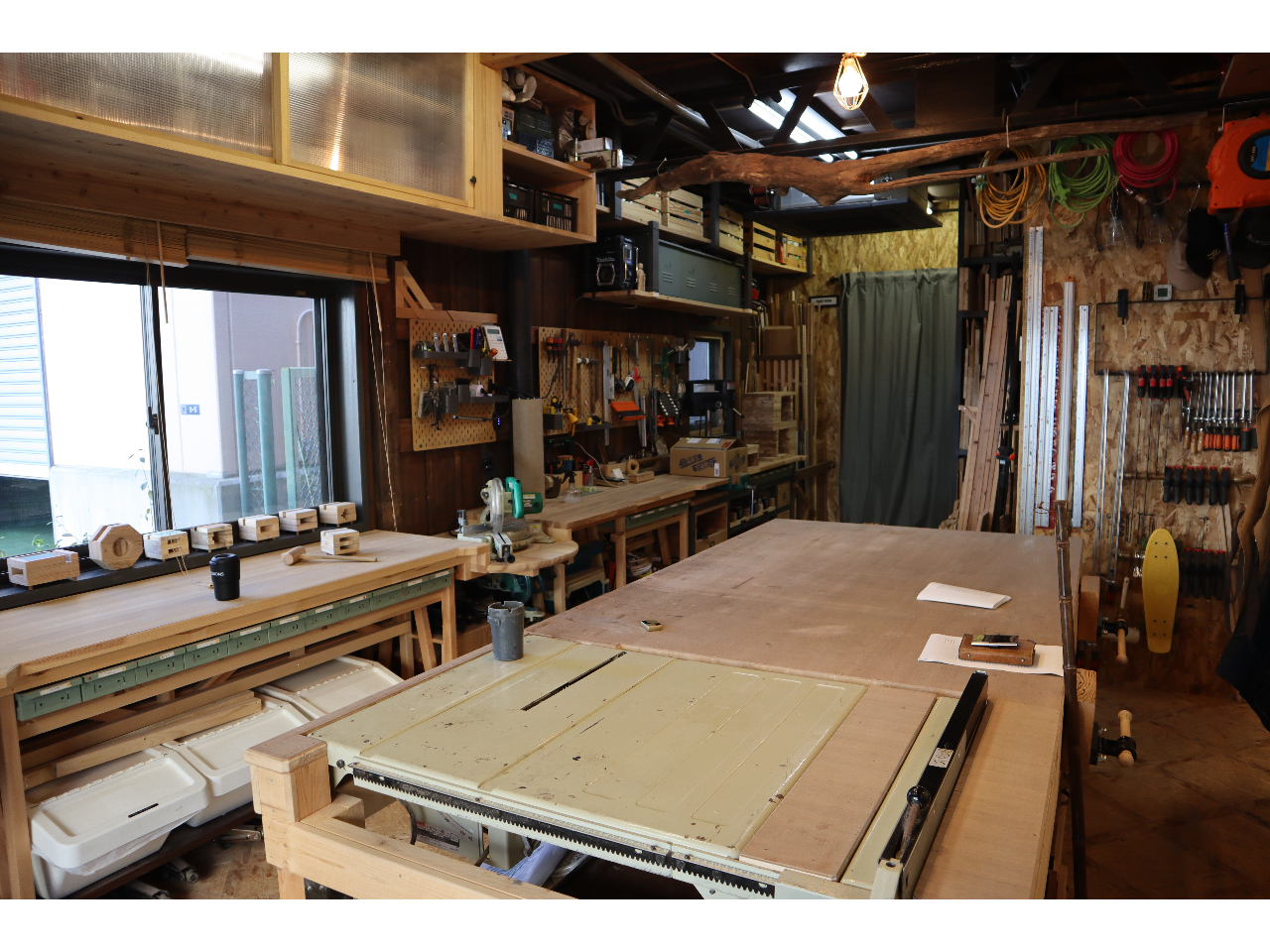工房は普段は職人さんが実際に仕事に使っている場所、そしてレンタル工房として貸し出しもしていますよ!