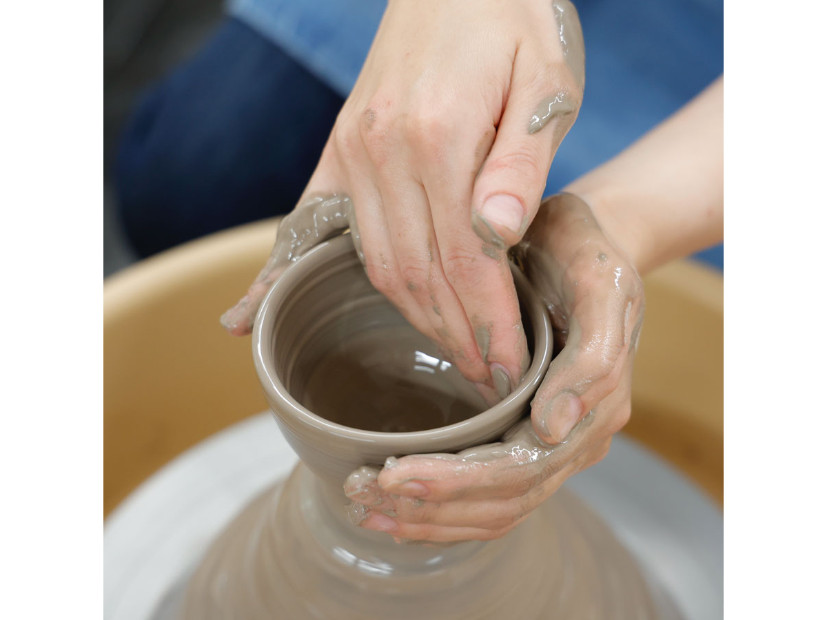 NEW☆【ロクロ体験】電動ロクロで作品を作ります!時間をかけて自分だけの作品を作...