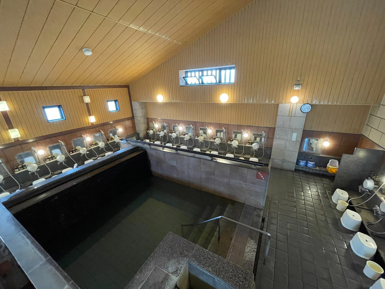  􂢏@Ci͐[90Z`Aj100Z`BRoς̓S΂痬ꗎ鐅͖ڂɂґȐCłBj