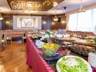 ビストロブッフェ ※イメージ画像 ハーフブッフェスタイルで、約30種類のイタリアンやフレンチ系の料理をご提供