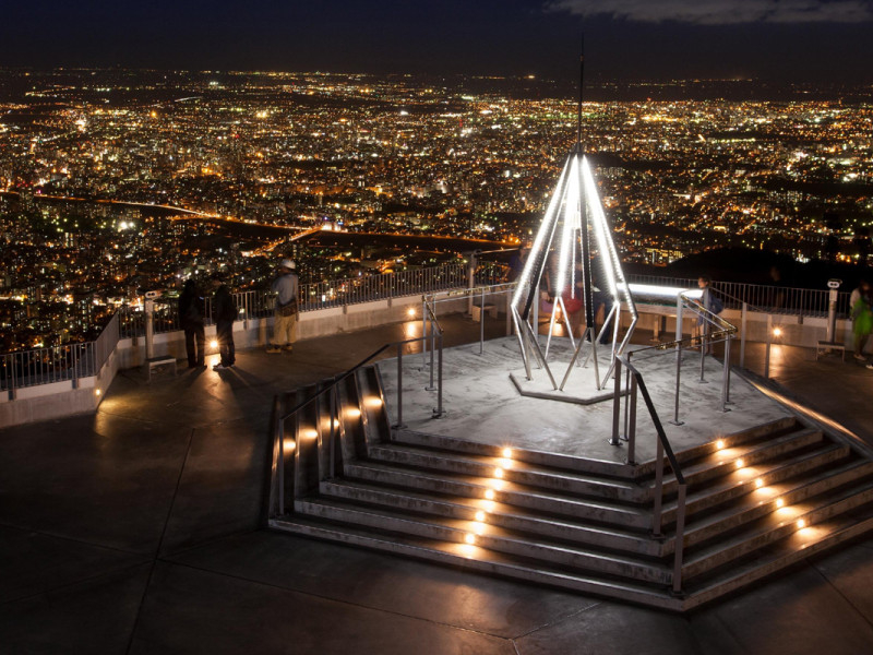 ����R�W�]��