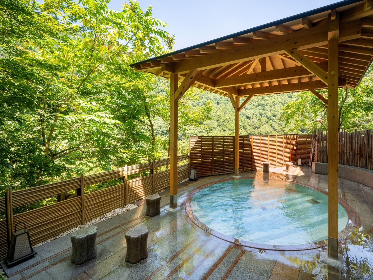 ご婦人の露天風呂