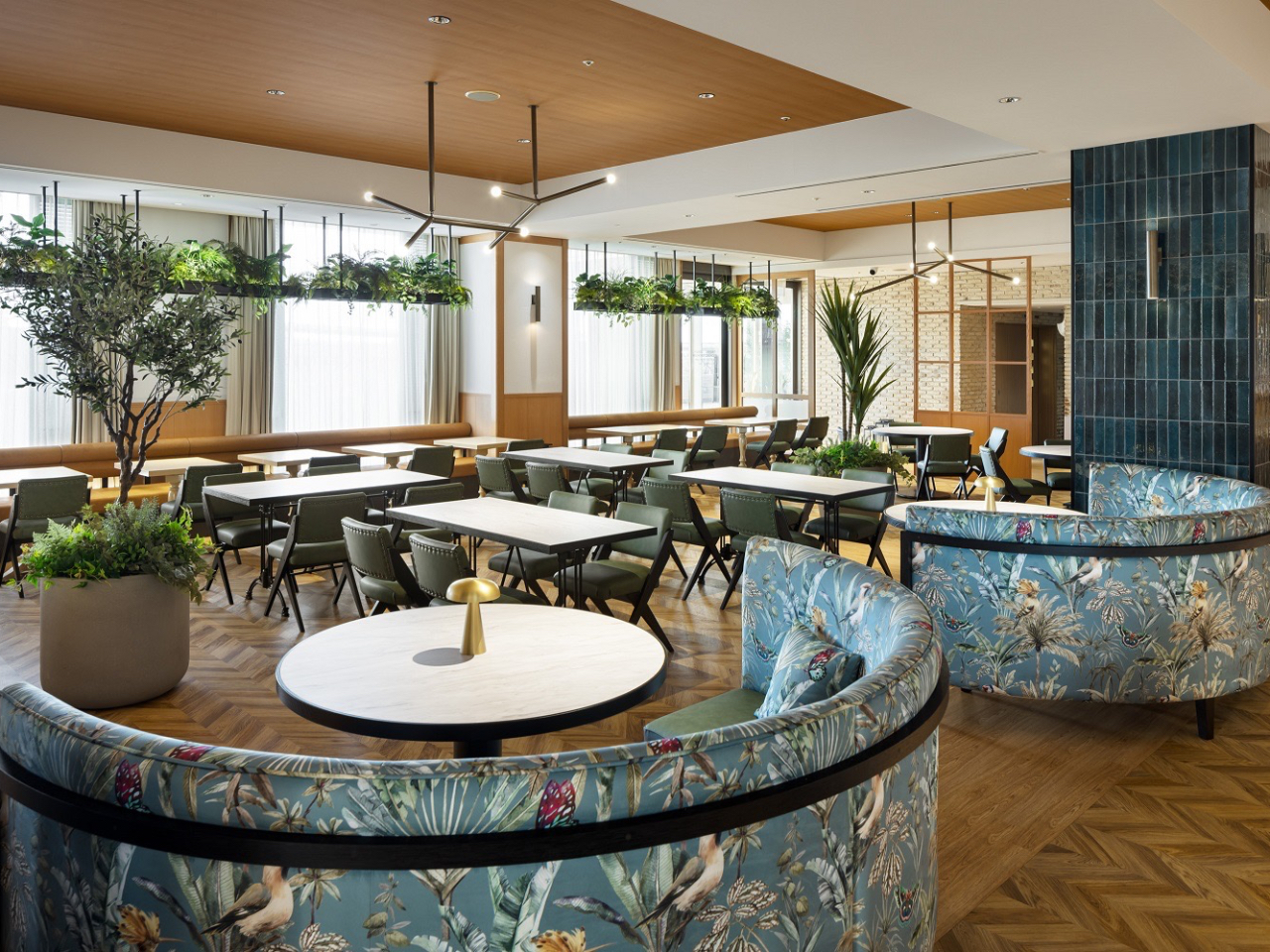 オシャレな店内112席