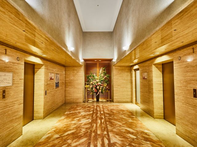 ホール
