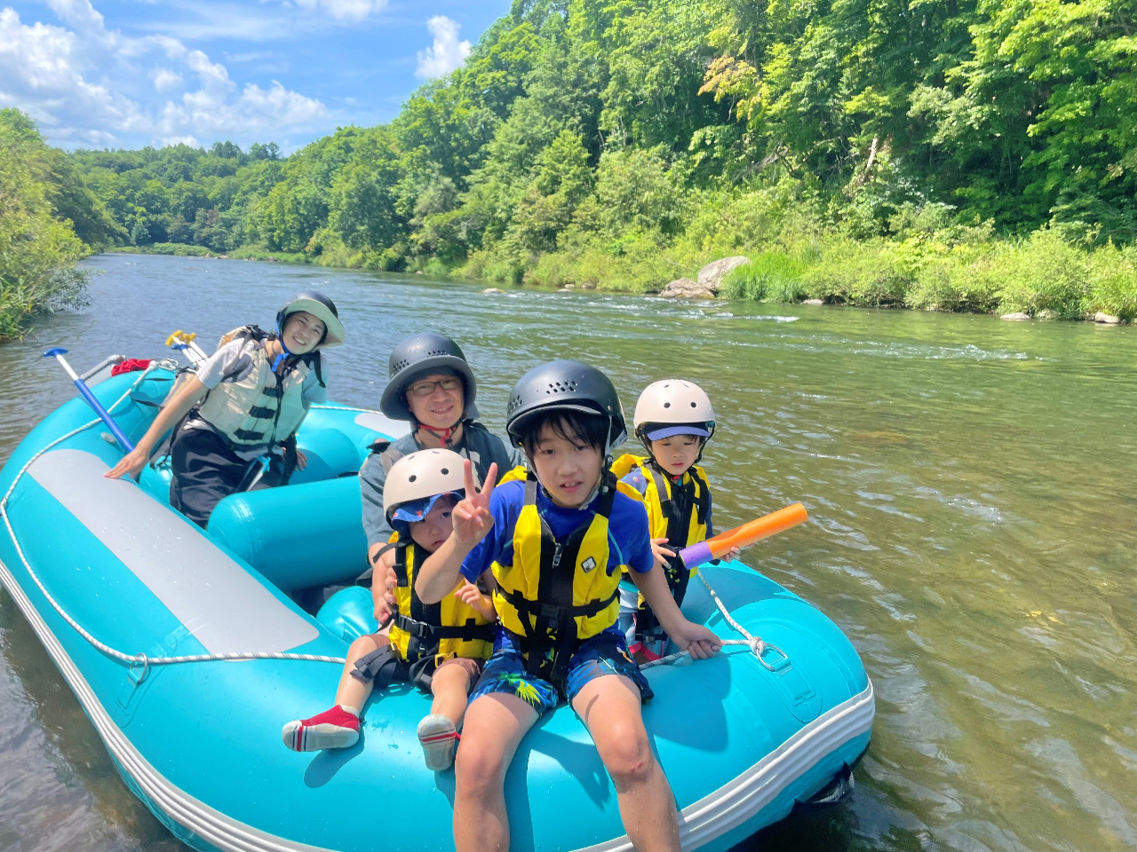【北海道・ニセコ】0歳から皆で参加できるラフティング!完全貸し切りプライベート、...
