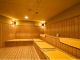 杉の香りがする清潔なサウナ。平日は70℃、週末は50℃に設定しており、のんびり入ることが出来ます。