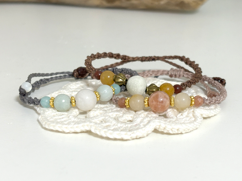 お好きなサイズの天然石をお選びいただけます