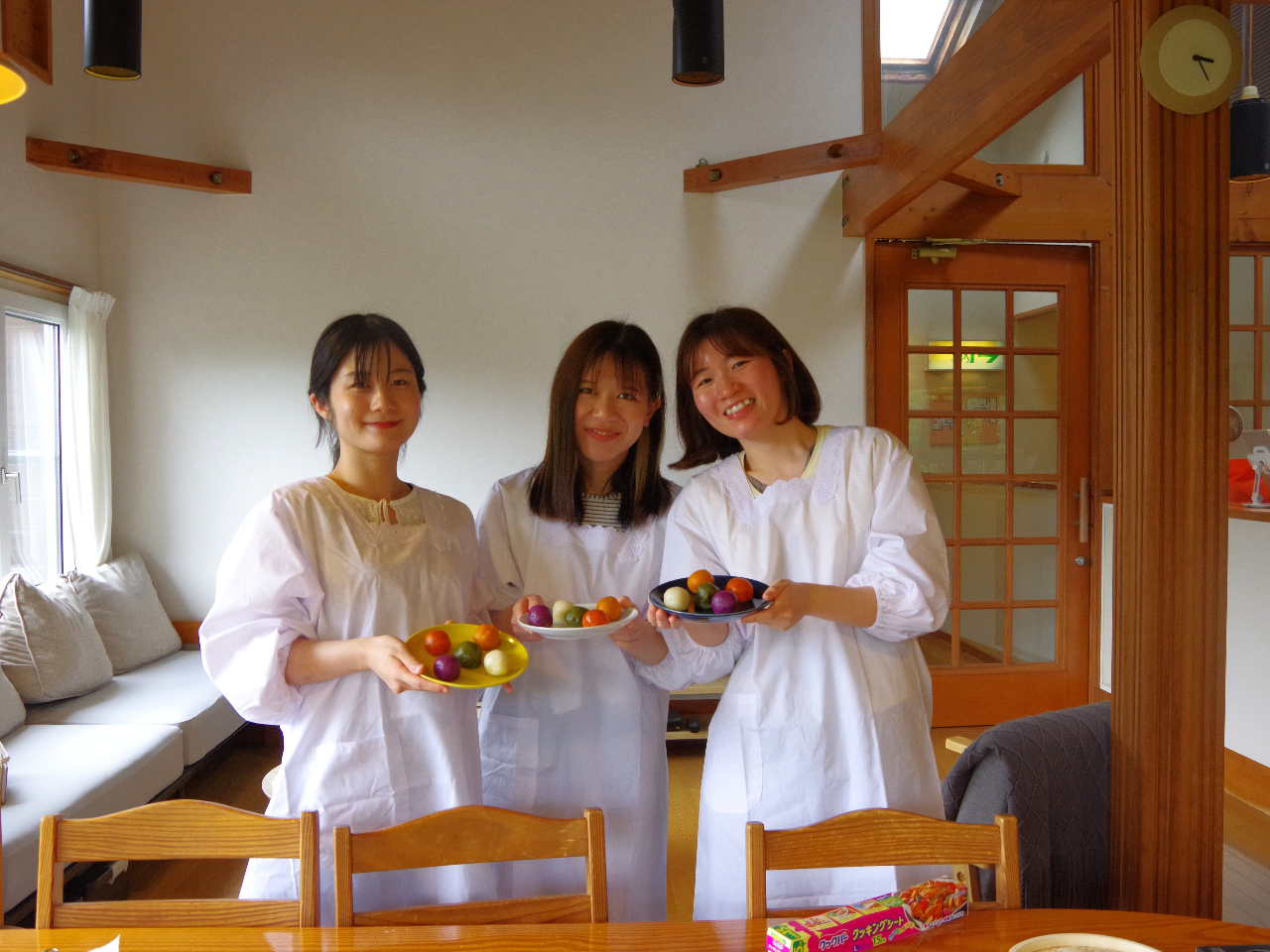 熊本・阿蘇】清正公もびっくり！伝統お菓子で“うまか”体験 四色の