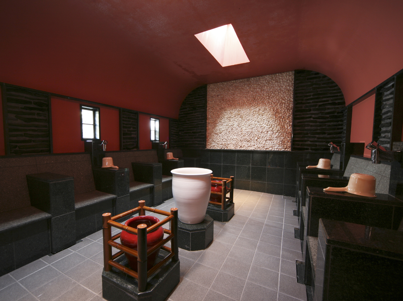 40`50x̏CB̃TEiȕłSB ĝɓhA₳}bT[W邱ƂŔ𑣂AɃnƏ^܂B