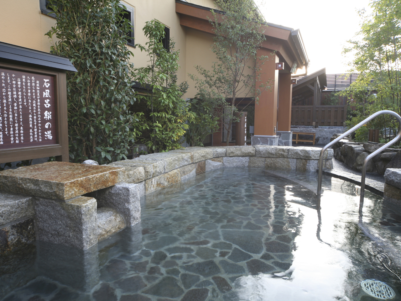 gōoAׂȃ~N̖AA܂ŃVNO~̂悤ȏ_炩ƂȂ܂B