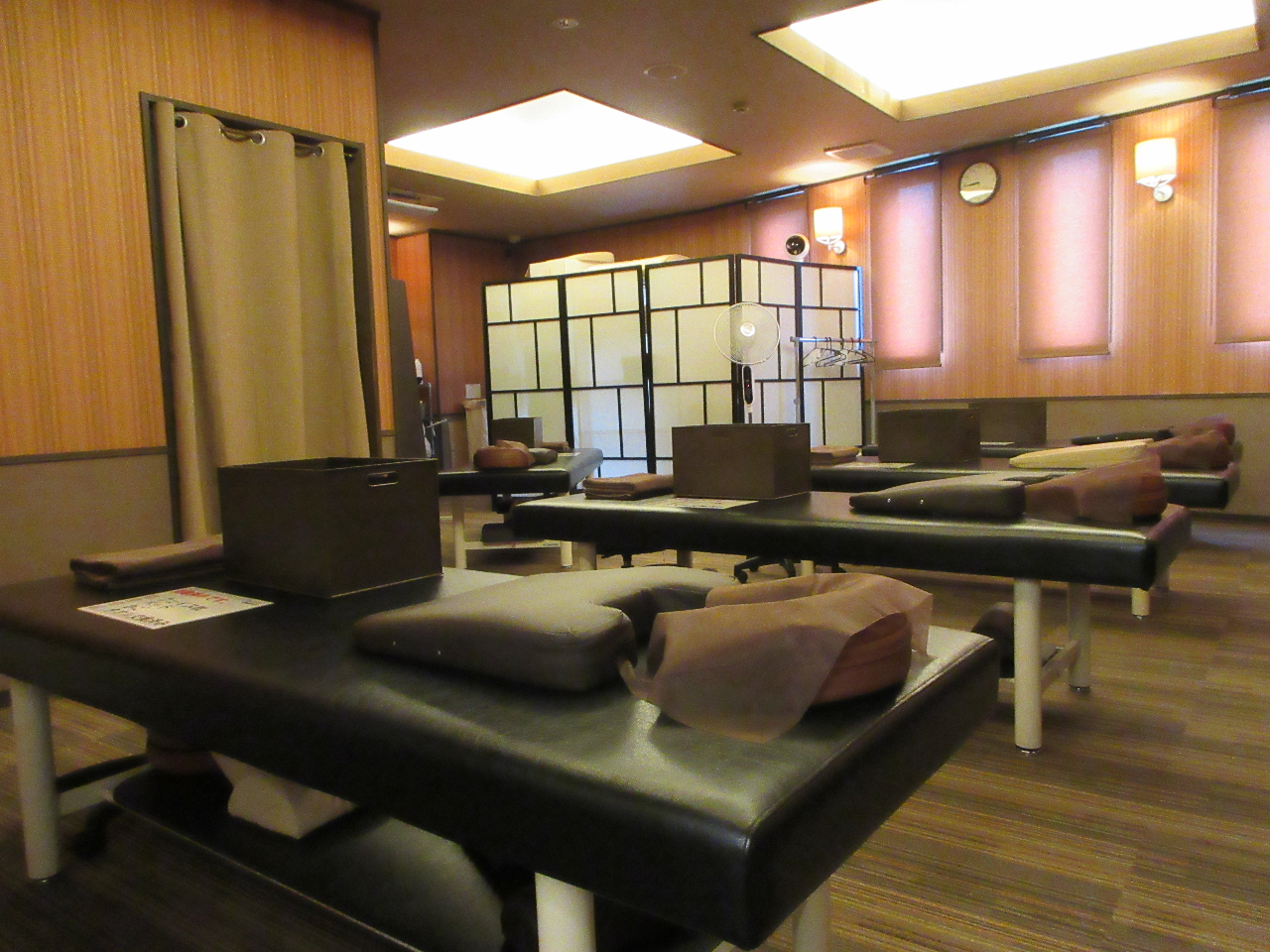 {fBPAGXeAȂǑʂȃN[[Vj[pӂĂ܂B ql̏Ԃɍ킹ApB 