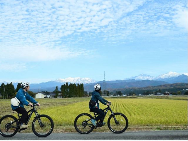 E-BIKE(電動アシスト付き自転車)レンタルで自然豊かな立山の町を走り抜けよう♪