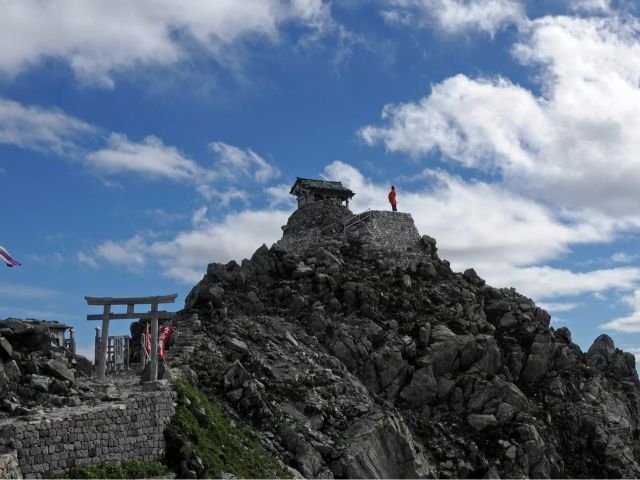 山岳信仰を今に伝える史跡の数々がある街です♪