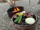 BBQスペースには焚き火用のドラム缶と七輪が用意されています。(薪は無料です。炭や食材はついていません)