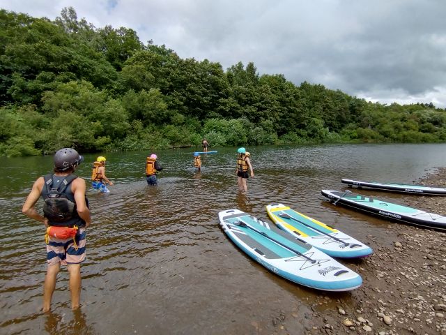 MJラフティング:【SUP】初めての方でもOK!人気急上昇中の新感覚アクティビティ♪日本トップレベルの美しさを誇る尻別川を大満喫しませんか?