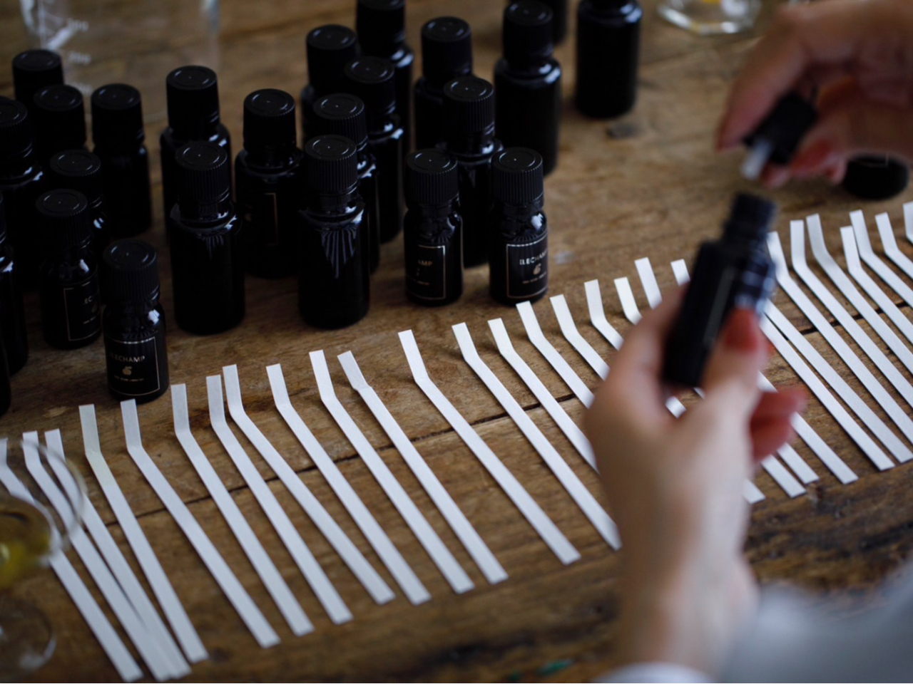 《調香体験:金沢市》アロマの基礎を学び、自分にぴったりなアロマ天然香水が創れます...