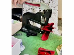 カシメで仕上げるので、簡単短時間で作成できます!