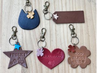 黒、茶、赤などお好きなカラーを選べます!