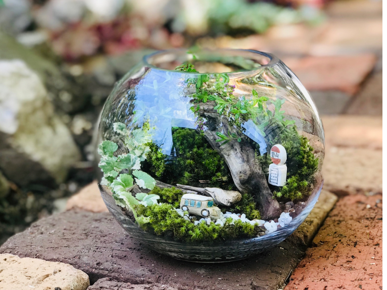 レトロバスが走る風景