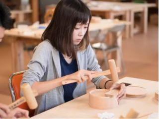 ・「体験キット(パン皿・七寸盆・丸弁当小・丸弁当中・丸弁当大)」から選んで頂き、曲げわっぱを製作できるプランです。