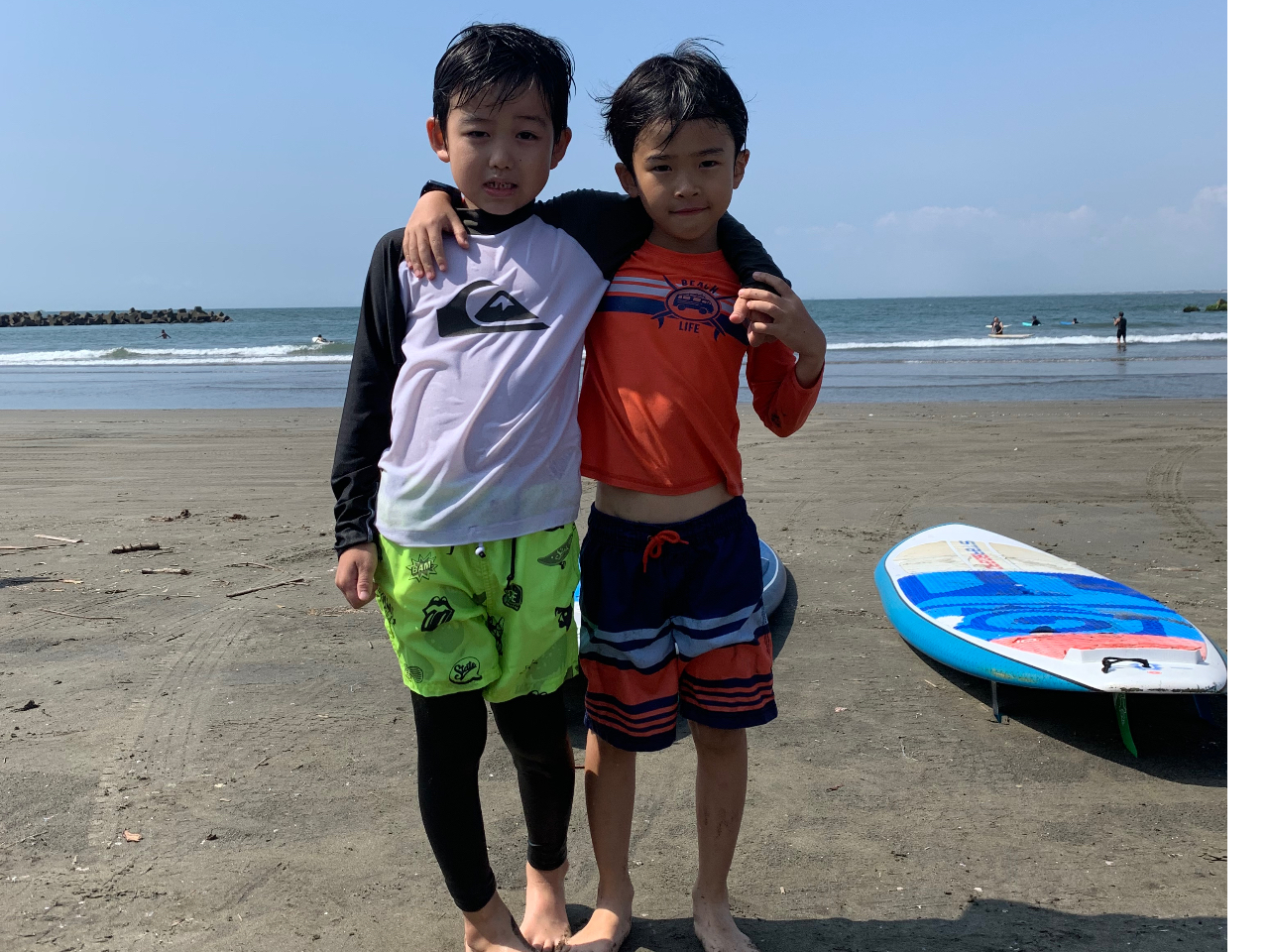 キッズスクール お子様にもサーフィンの楽しさを!