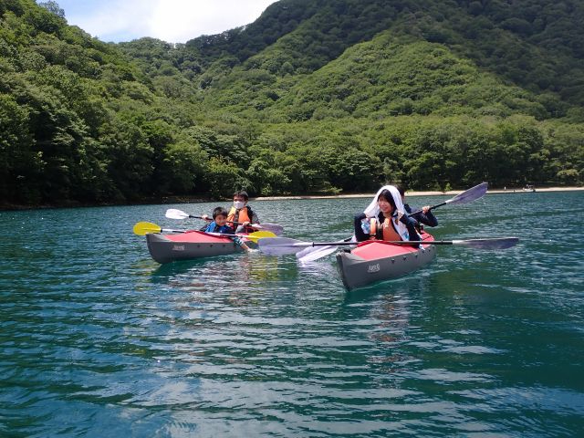 仲間と一緒に漕ぎ進むのも楽しい!!きもちい〜!たのし〜!きれーい!を連発な時間です。
