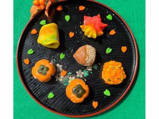 11月は、秋の練り切り 錦秋(柿・落葉・きんとん)を3個作ります♪